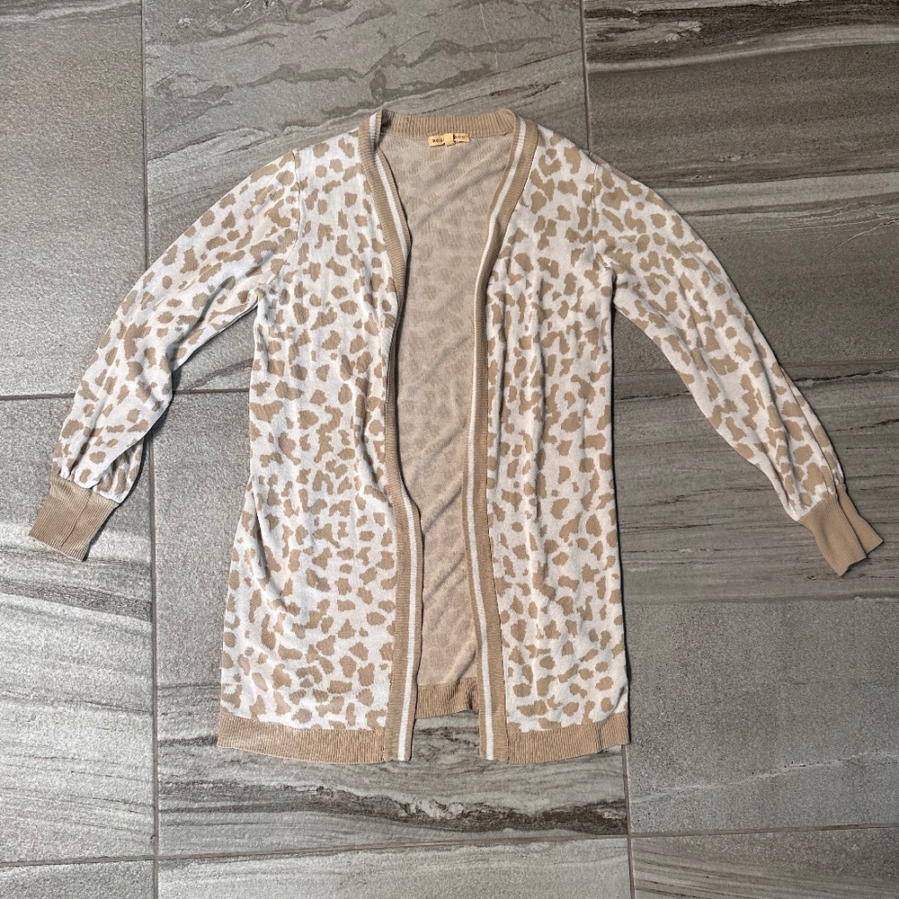 Women’s long sleeve cardigan size large leopard print - brand Mesh + Lace